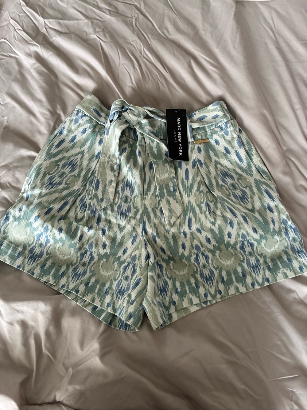 Marc New York Women's Aqua and Light Blue Print Tie-Waist Shorts